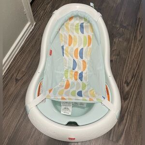 Fisher-Price 4 in 1 Newborn to Toddler Bathtub